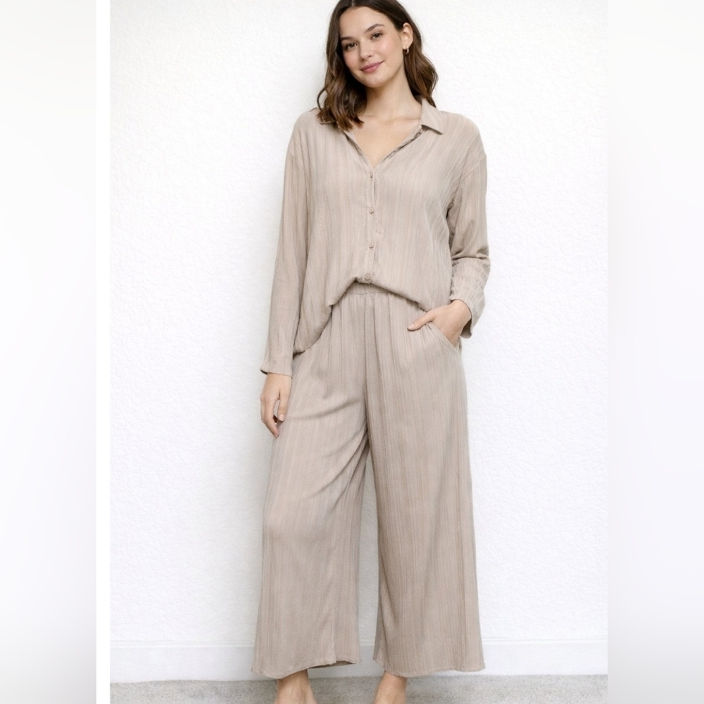 All Row Pleated Beige Blouse Set Nwt Top Ptp 24 Pants 38 Stretch